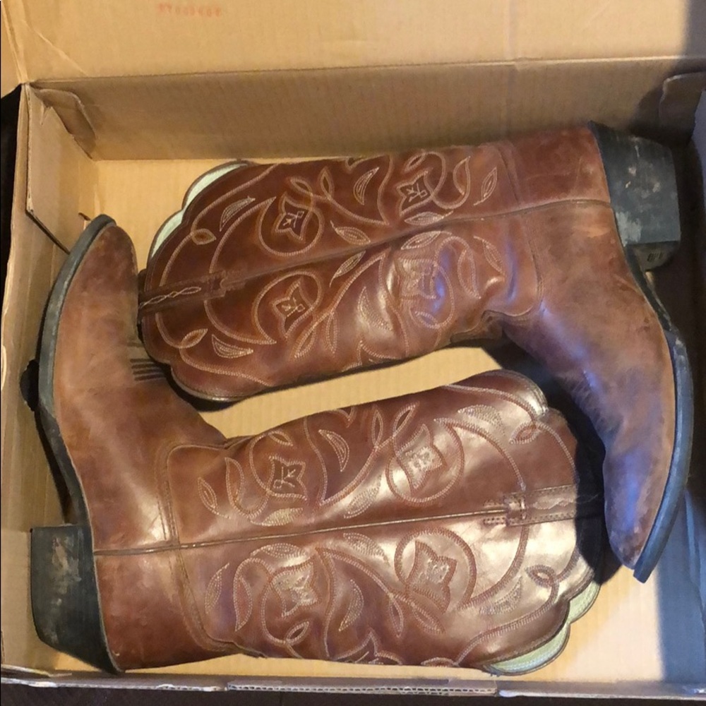 ARIAT boots